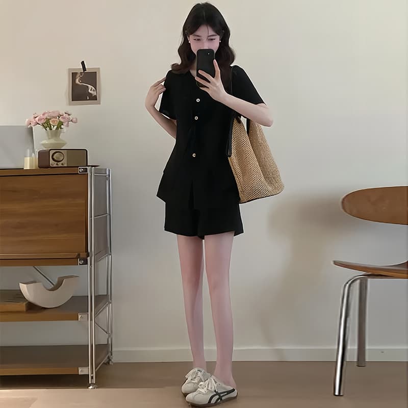페이크 레이어드 레이스업 허리 수축 반팔 맨위 하이웨이스트 넓은 다리가 짧다. 바지 두 조각 여성 세트 2026 새로운 세트 이미지 3