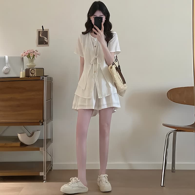 페이크 레이어드 레이스업 허리 수축 반팔 맨위 하이웨이스트 넓은 다리가 짧다. 바지 두 조각 여성 세트 2026 새로운 세트 상세 이미지 3