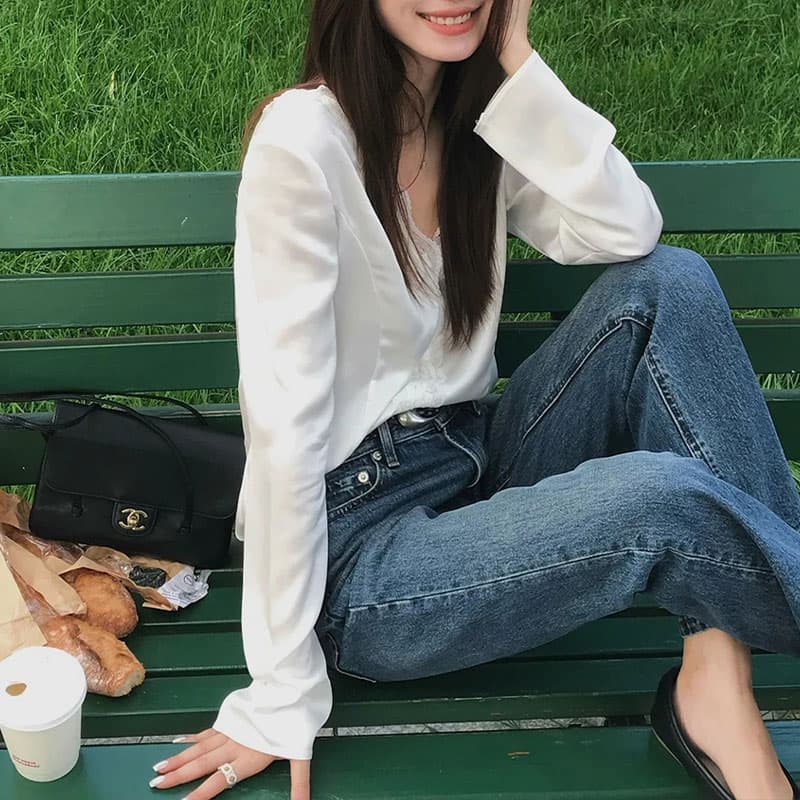 향기로운 듀오 아침 스모그 2026 여름 새로운 프랑스식 고급 깃발 센스 패치워크 V넥 슬림해 보이는 작은 셔츠 여성 이미지 3