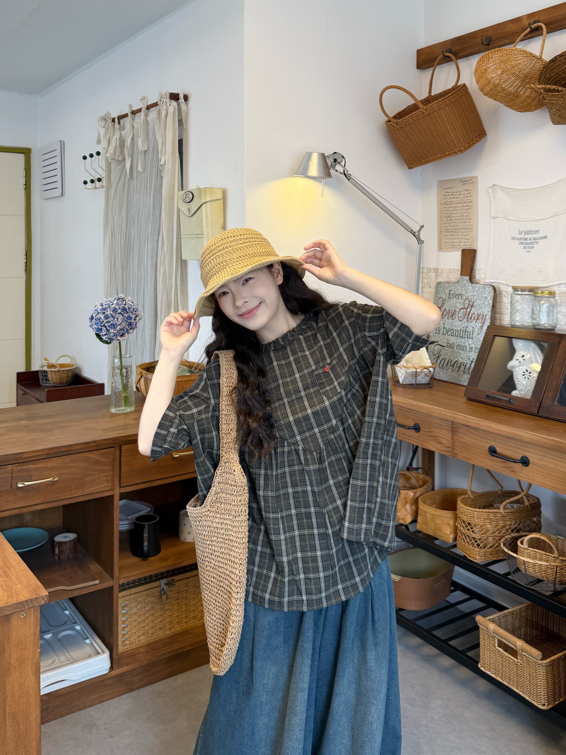 실사 체크무늬 반팔 맨위 청바지 이미지 2