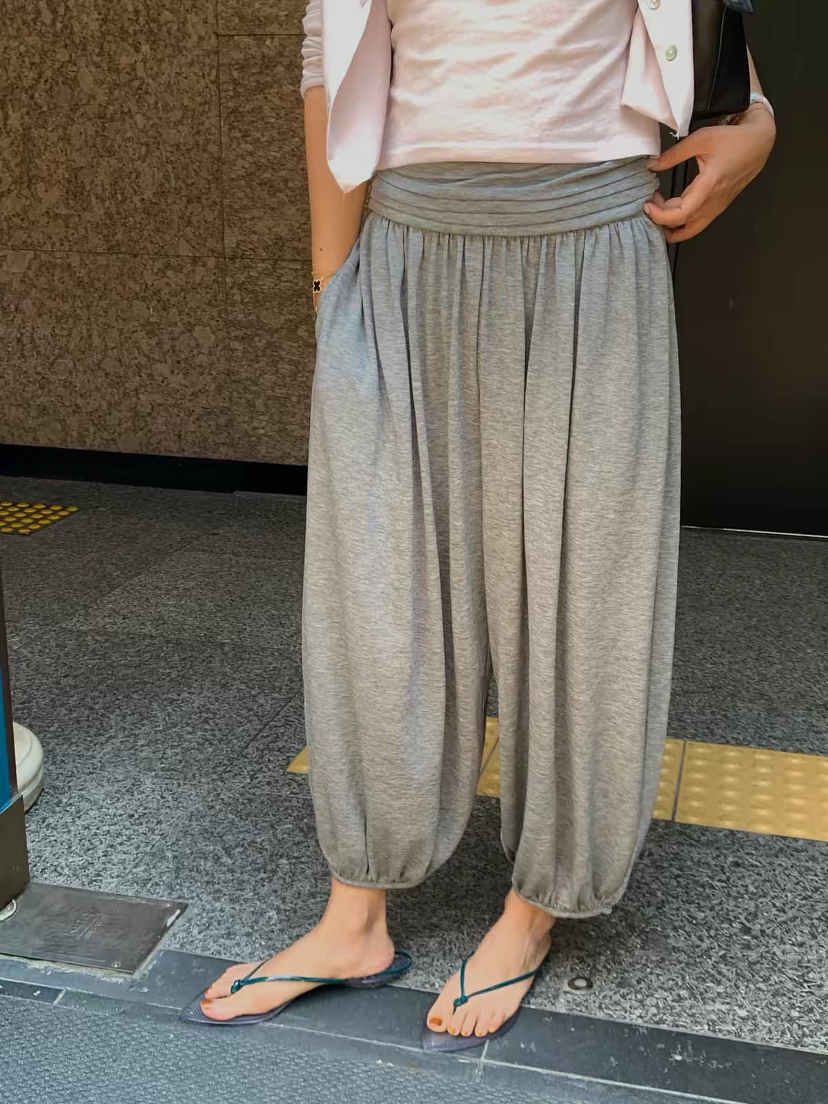 한 부서 힙 Pleat 허리 머리 얇고 가벼운 통기성 조거 배기 바지 여성 여름 얼음 실크 모달 9 포인트 캐주얼 꽃밭 바지 상세 이미지 4