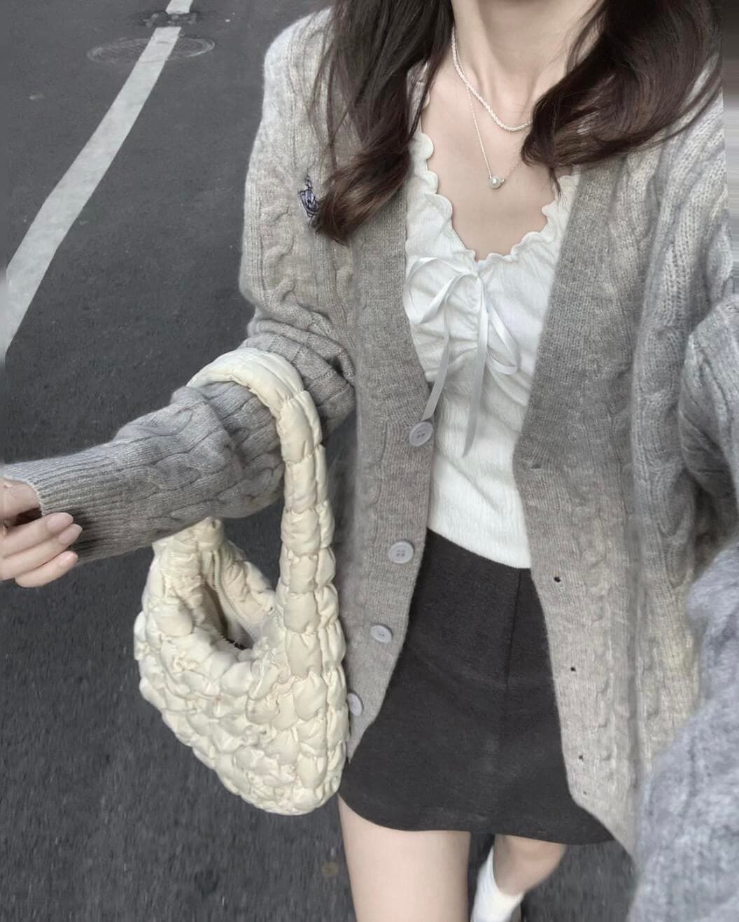 가을로 코디 전체 집합 한 부서 착용 가져 가라. 작은 샤넬 스타일 스웨터 니트 카디건 코트 회색 반신 치마 세트 여성 상세 이미지 1