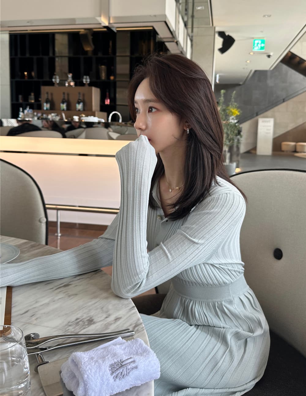 있음 밖으로 한국 스타일 빛 요리 한 바람 품격 폴로 칼라 니트 편안함 부드럽다 허리 수축 슬림해 보이는 주름 큰 진자 드레스 상세 이미지 97