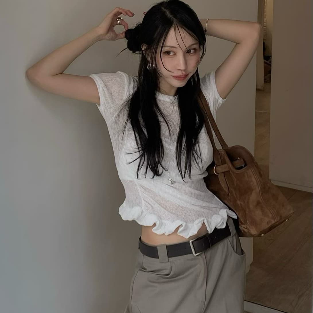 있음 밖으로 한 부서 작은 대중 디자인 센스 레이스 주름 불규칙 반팔 티셔츠 여성 이미지 2