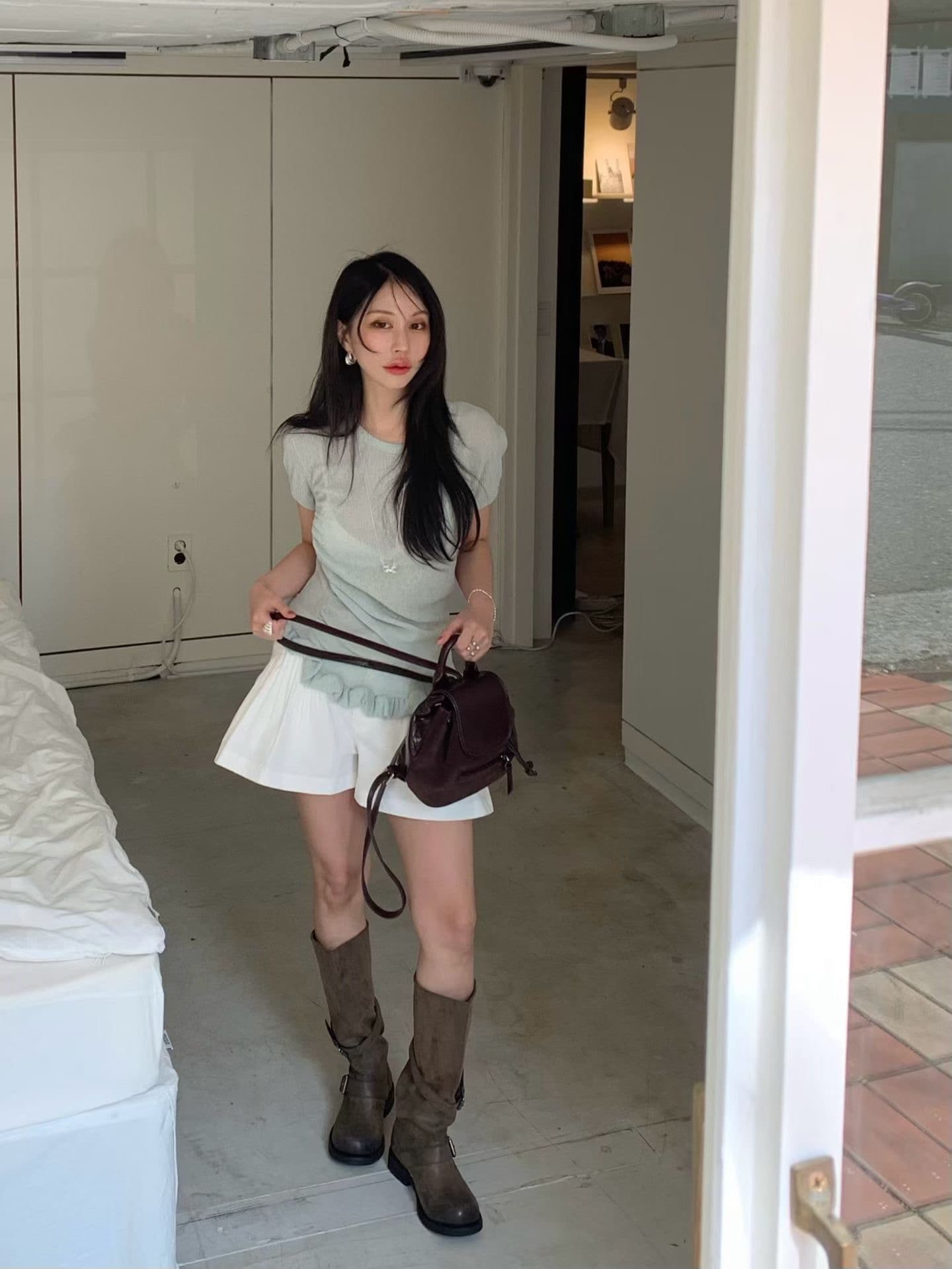 있음 밖으로 한 부서 작은 대중 디자인 센스 레이스 주름 불규칙 반팔 티셔츠 여성 상세 이미지 6