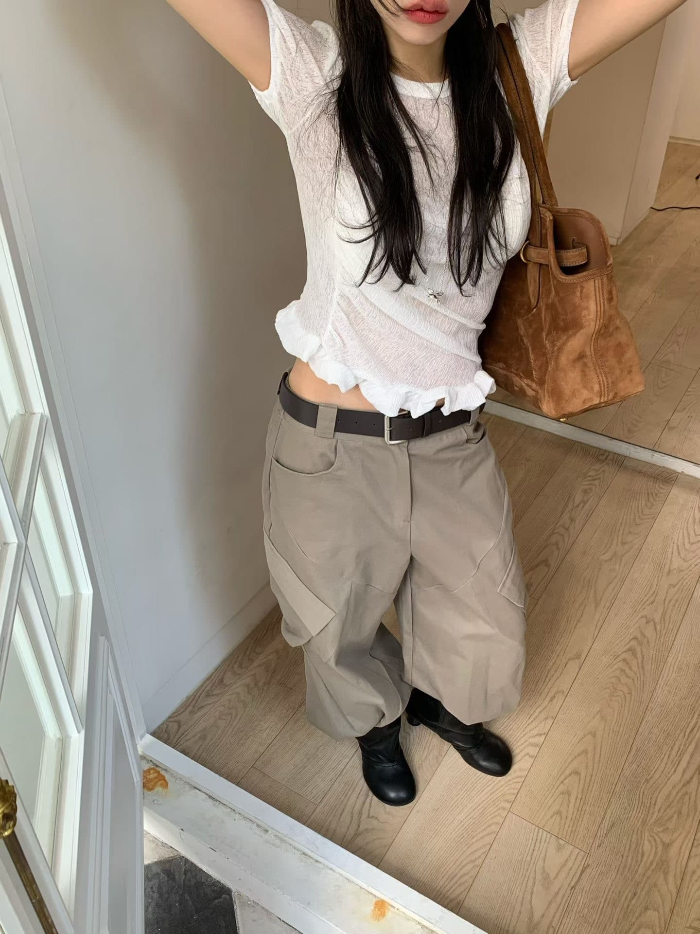 있음 밖으로 한 부서 작은 대중 디자인 센스 레이스 주름 불규칙 반팔 티셔츠 여성 상세 이미지 16
