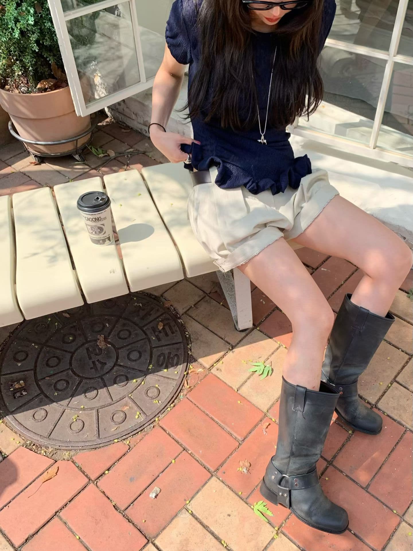 있음 밖으로 한 부서 작은 대중 디자인 센스 레이스 주름 불규칙 반팔 티셔츠 여성 상세 이미지 24