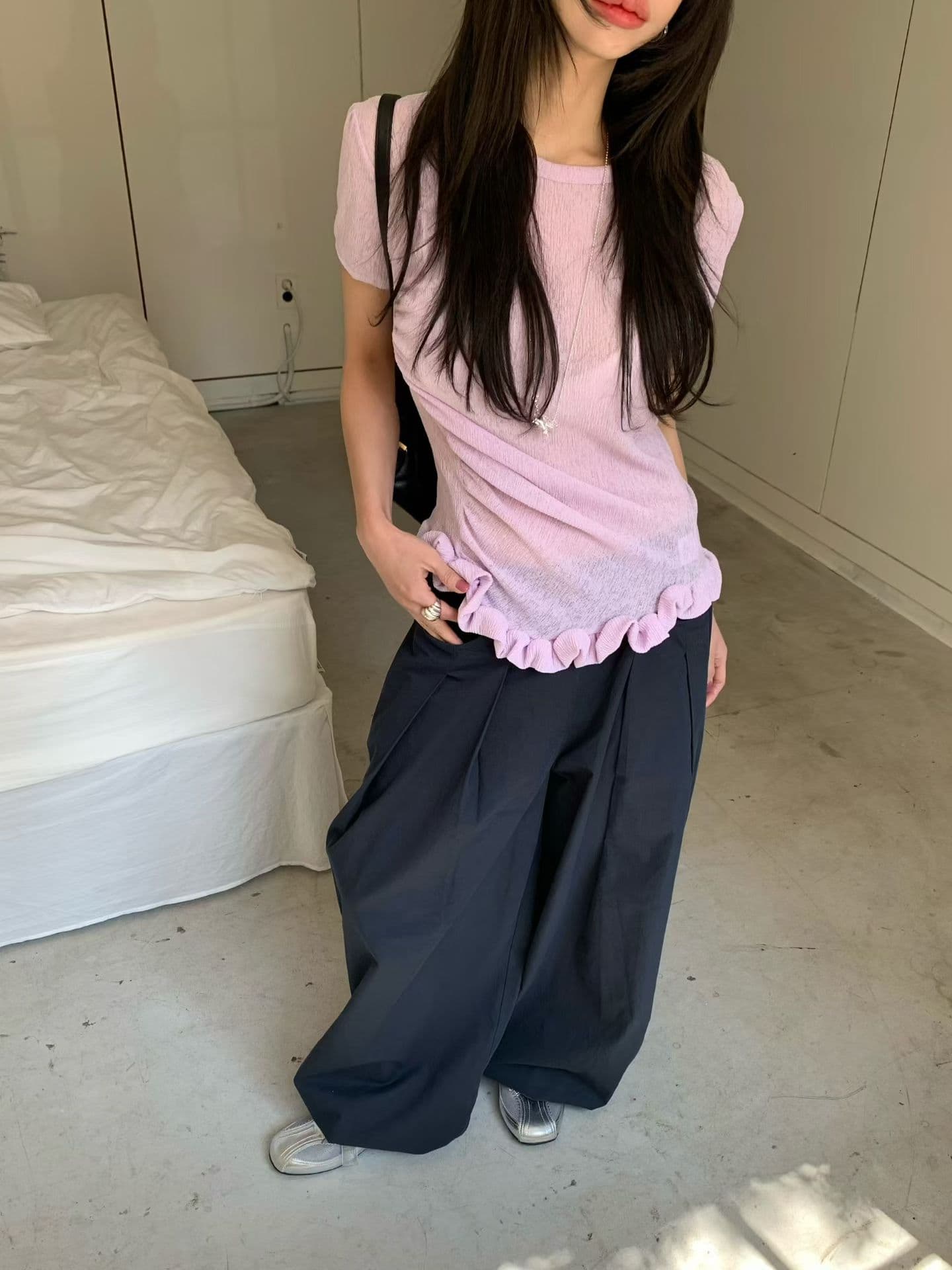 있음 밖으로 한 부서 작은 대중 디자인 센스 레이스 주름 불규칙 반팔 티셔츠 여성 상세 이미지 26