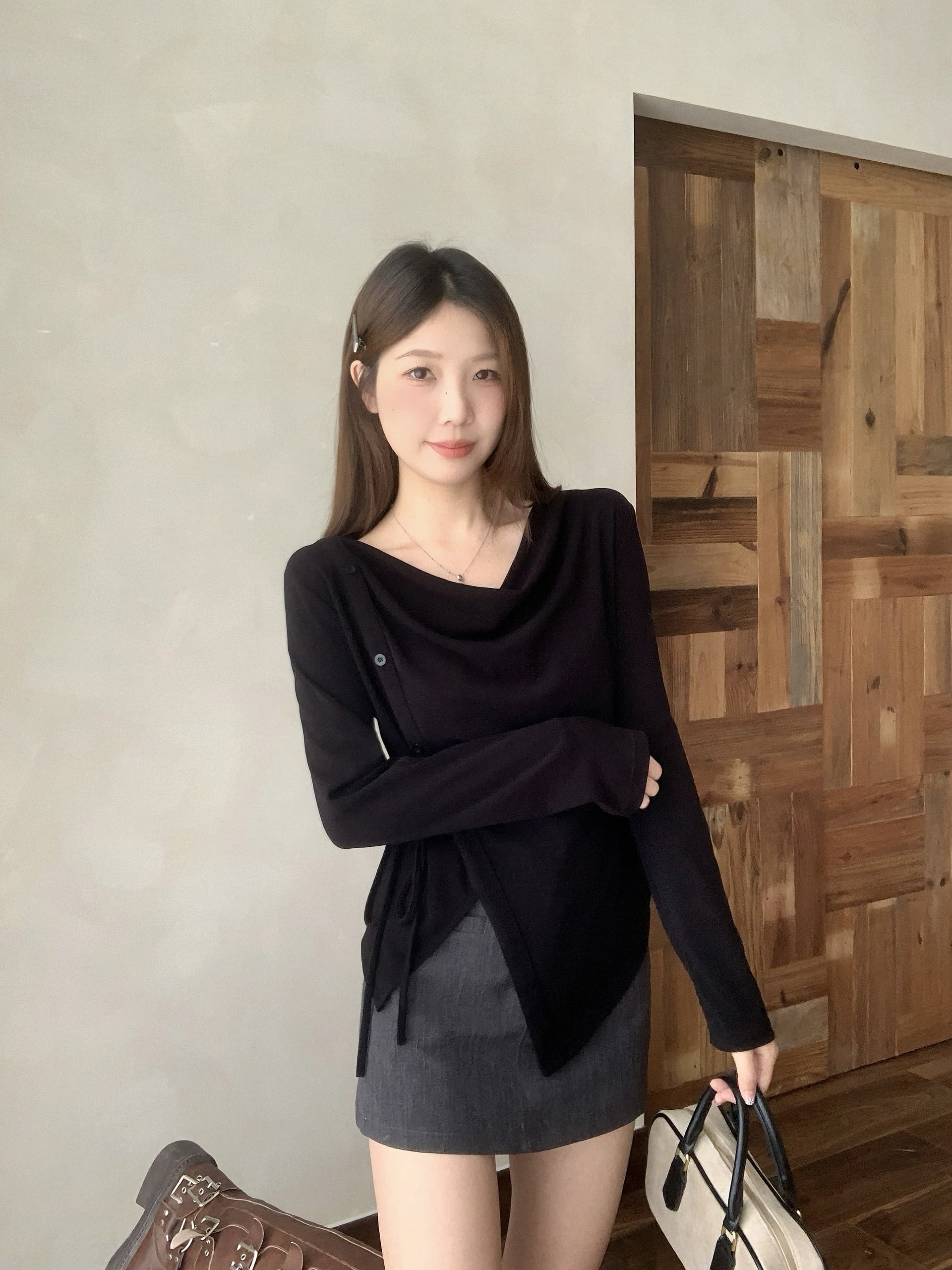 실사 2026 봄 드레스 새로운 지방 mm 빅 사이즈 여성 불규칙 흔들다 칼라 긴팔 티셔츠 프랑스식 품격 스트랩 맨위 상세 이미지 5