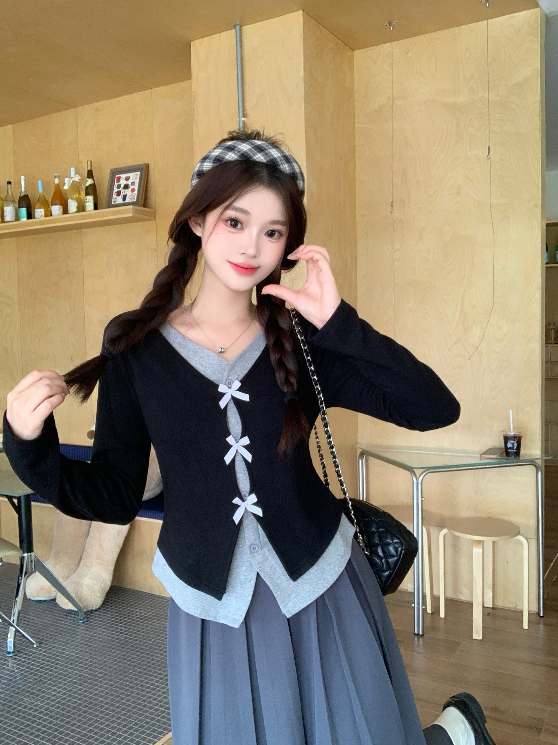 실사 2026 가을 의상 새로운 지방 mm 빅 사이즈 페이크 레이어드 배색 패치워크 긴팔 티셔츠 나비 매듭 허리 수축 맨위 상세 이미지 3