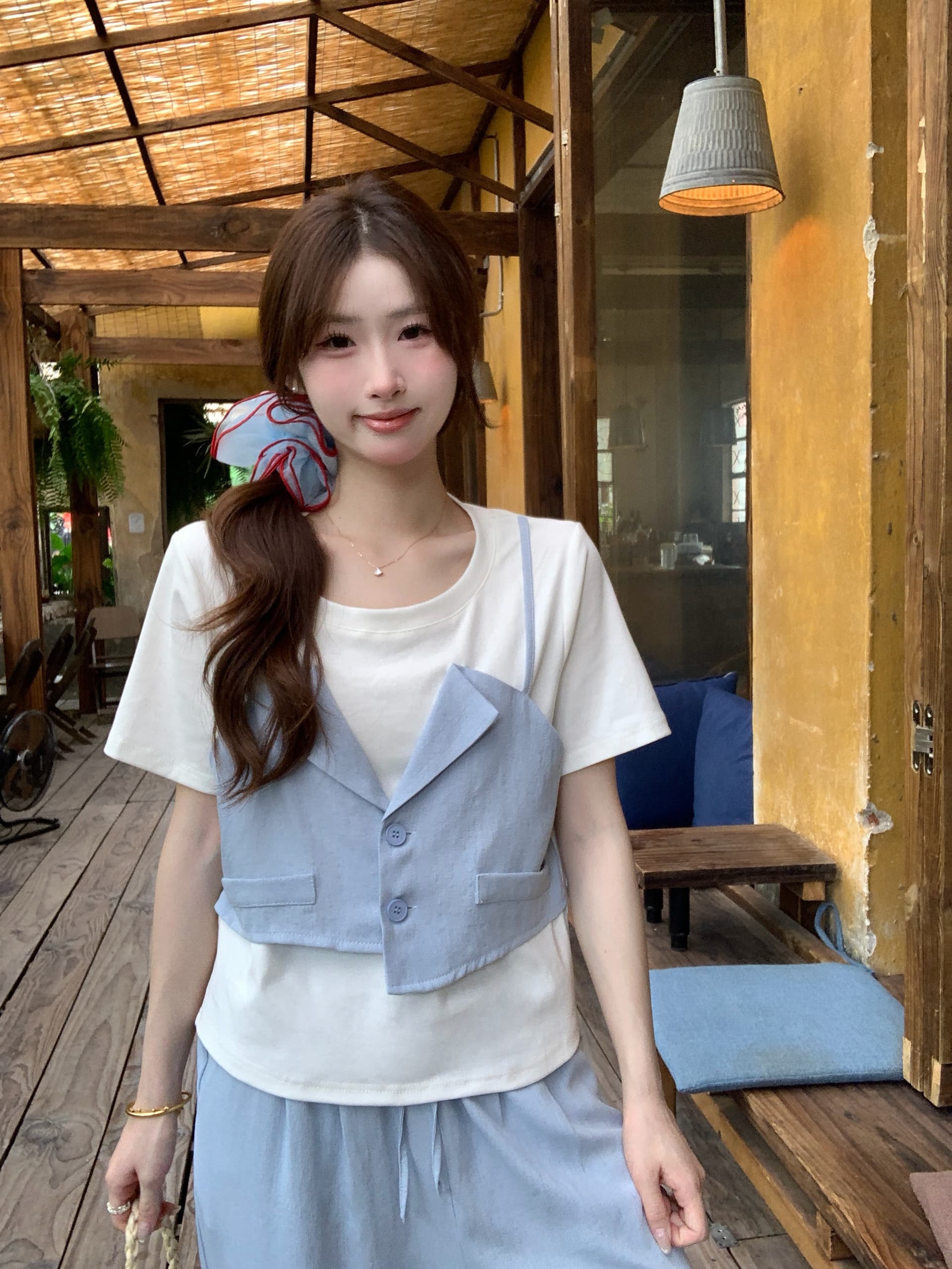 실사 2026 여름 빅 사이즈 페이크 레이어드 슬립 티셔츠 세트 여성 표지 고기 슬림해 보이는 캐주얼 와이드 레그 팬츠 투피스 세트 상세 이미지 9