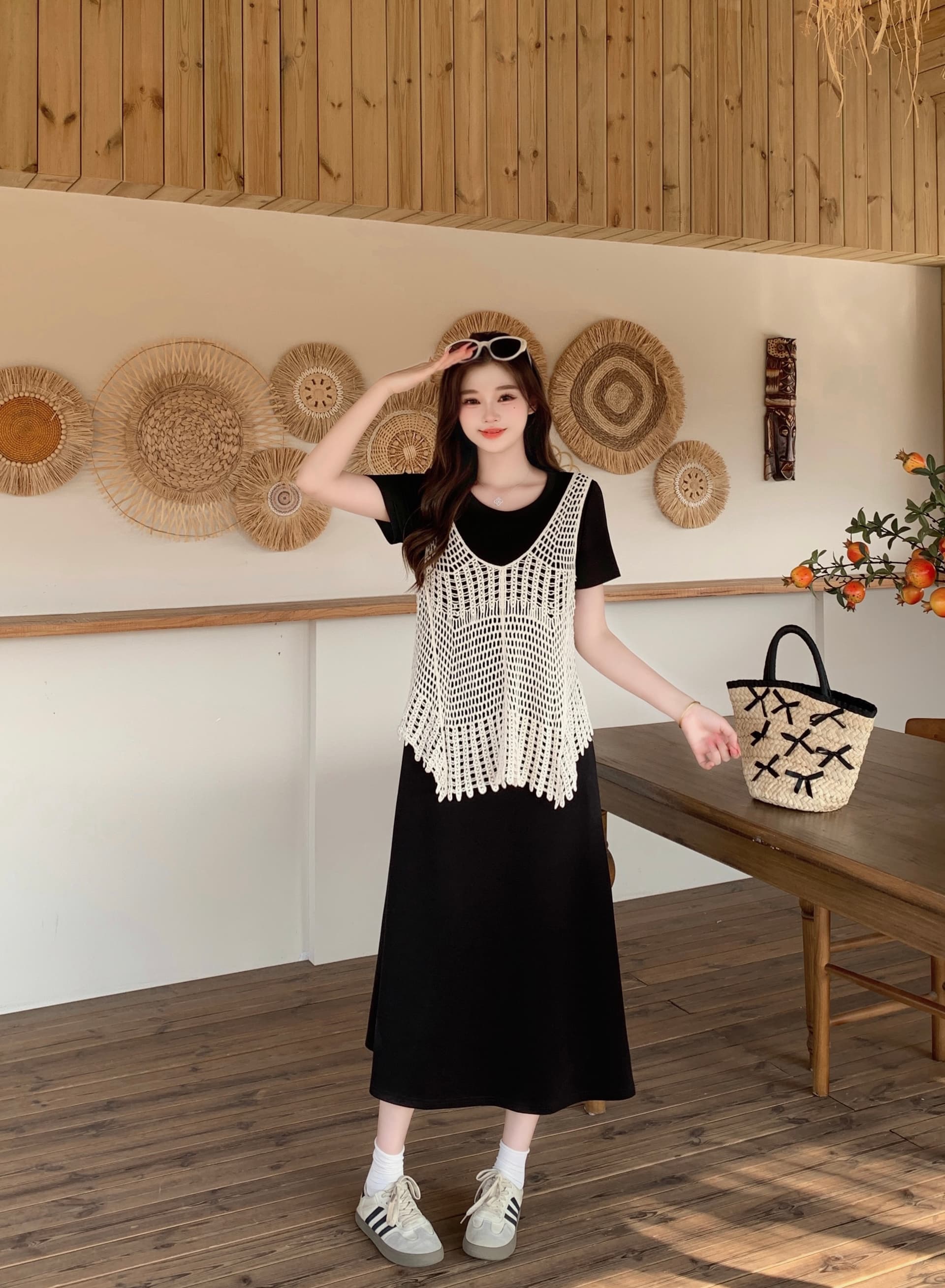 실사 2026 여름 새로운 지방 mm 빅 사이즈 여성 홀로우 아웃 조끼 베스트 드레스 스택 착용 티셔츠 치마 투피스 세트 이미지 3