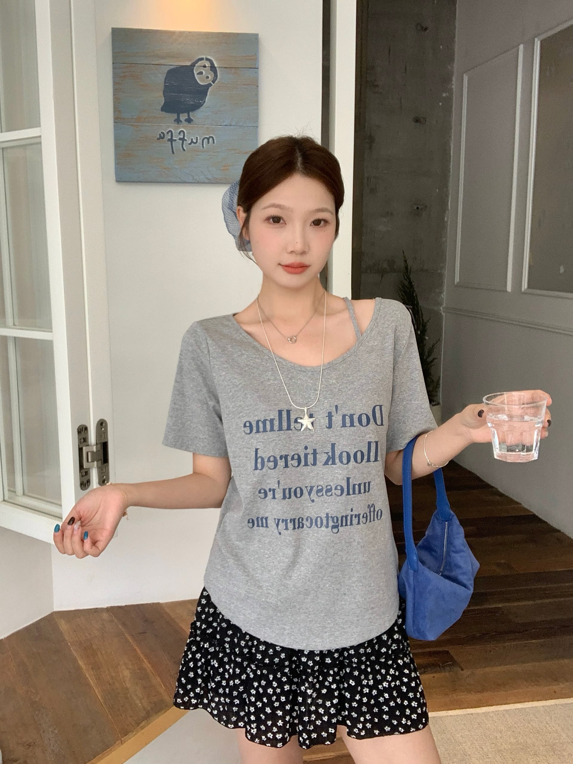 실사 2026 여름 드레스 새로운 지방 mm 빅 사이즈 여성 한 부서 알파벳 프린트 반팔 티셔츠 디자인 센스 홀로우 아웃 맨위 상세 이미지 29