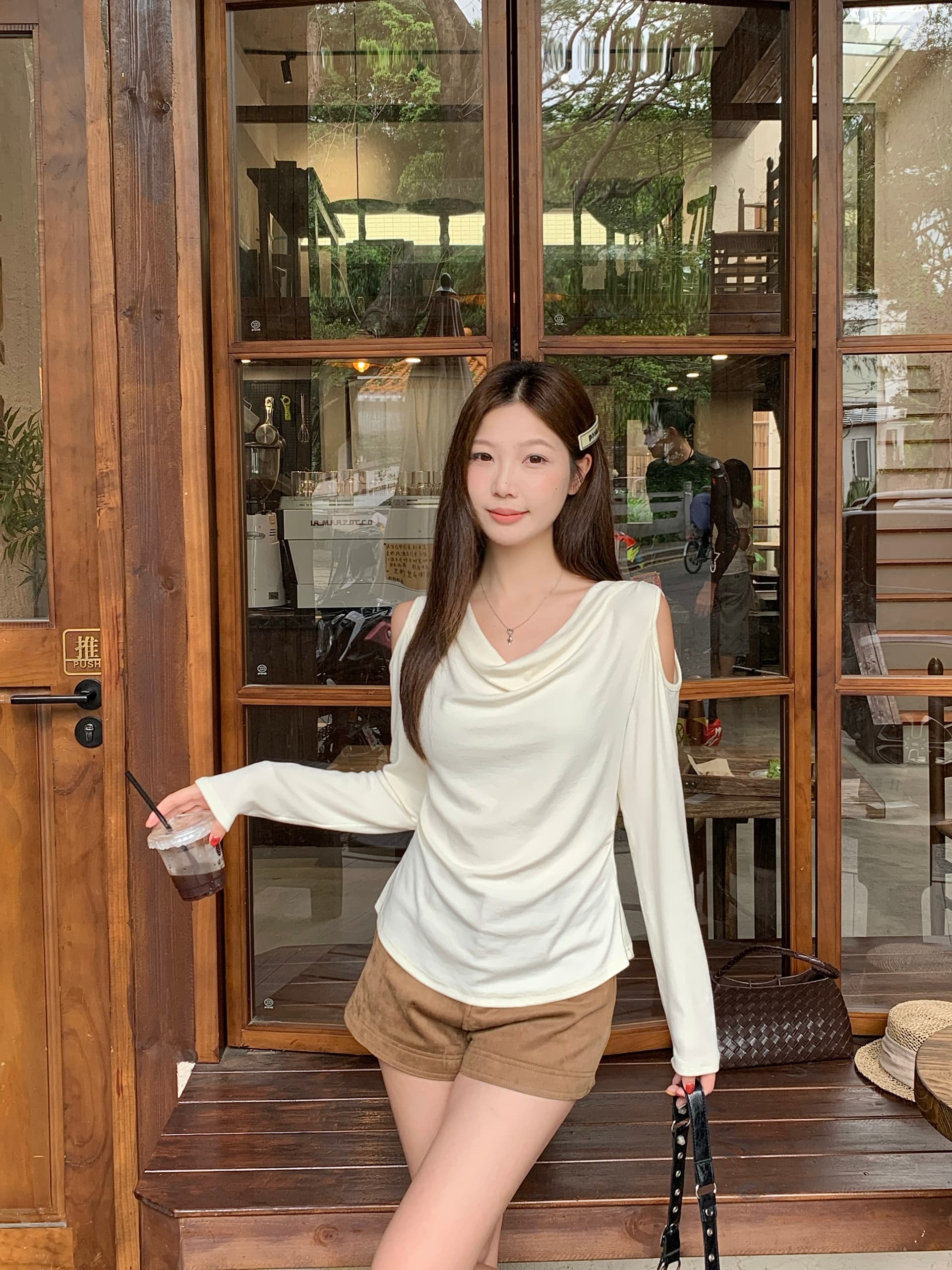 실사 2026 가을 새로운 지방 mm 빅 사이즈 여성 오프숄더 흔들다 칼라 긴팔 티셔츠 순수한 욕망 바람 허리 수축 슬림해 보이는 맨위 상세 이미지 10