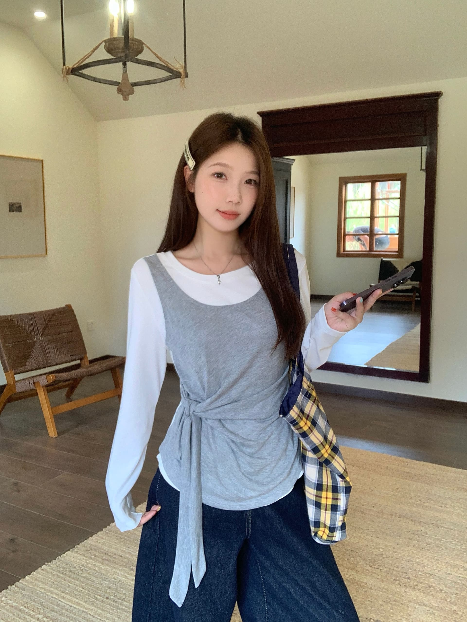 실사 2026 가을 의상 새로운 지방 mm 빅 사이즈 여성 패치워크 조끼 페이크 레이어드 긴팔 티셔츠 스트랩 허리 수축 맨위 이미지 3