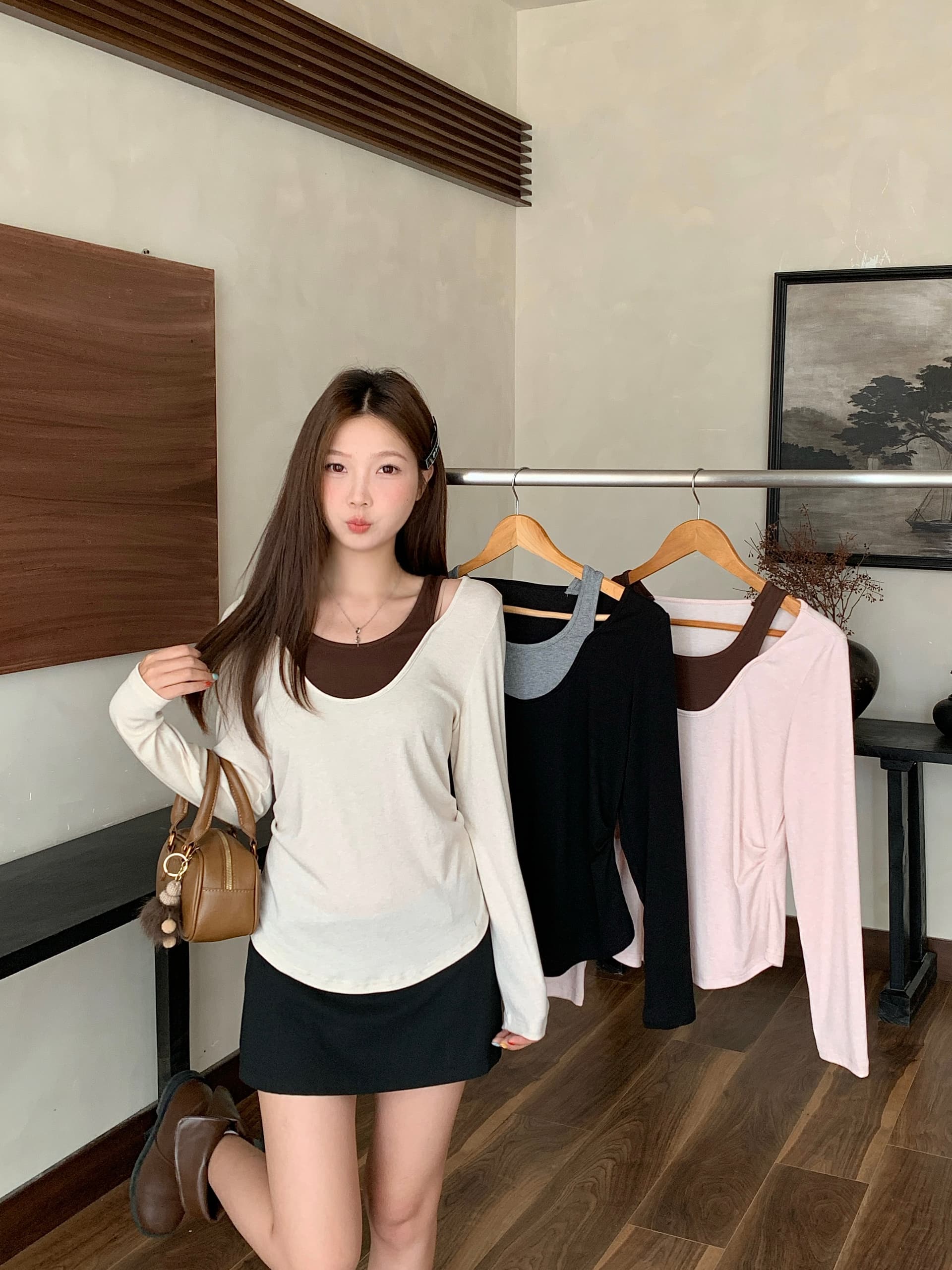 실사 2026 가을 새로운 지방 mm 빅 사이즈 한 부서 페이크 레이어드 긴팔 티셔츠 디자인 센스 홀로우 아웃 몸매 가꾸기 맨위 상세 이미지 2