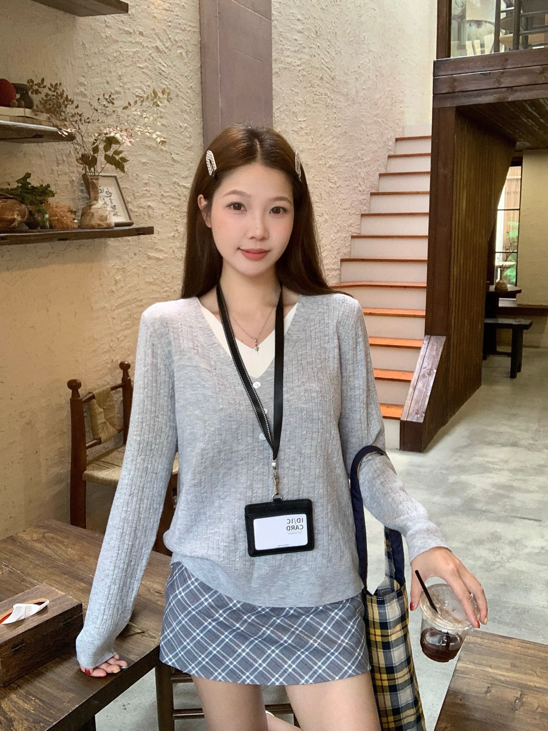 실사 2026 가을 의상 새로운 지방 mm 빅 사이즈 페이크 레이어드 V넥 긴팔 니트 스웨터 한 부서 루즈핏 예쁜 스웨터 상세 이미지 7