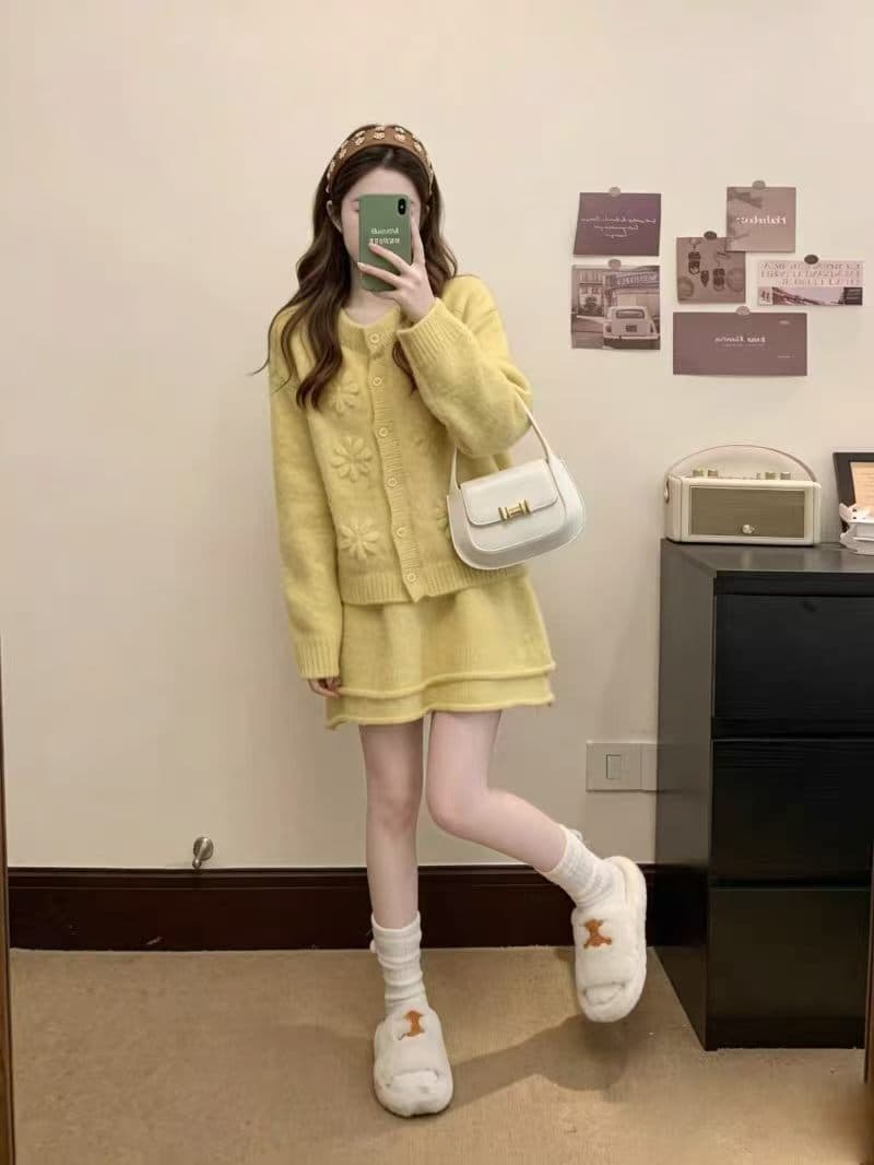 이른 가을 달콤한 스타일 3 차원 꽃 니트 오픈 가디건 여성 루즈핏 쇼트 스타일 반신 스커트 투피스 세트 스웨터 세트 두꺼운 상세 이미지 3