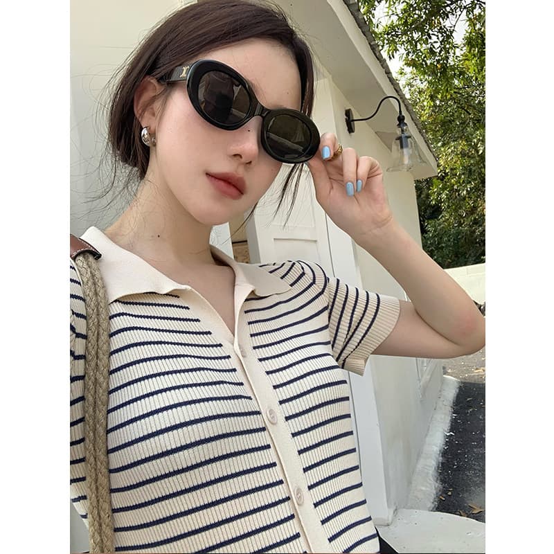 2026 여름 새로운 스트라이프 폴로 칼라 외국 가스 몸매 가꾸기 맨위 항구 바람 레트로 POLO 칼라 반팔 니트 오픈 가디건 여성 상세 이미지 5