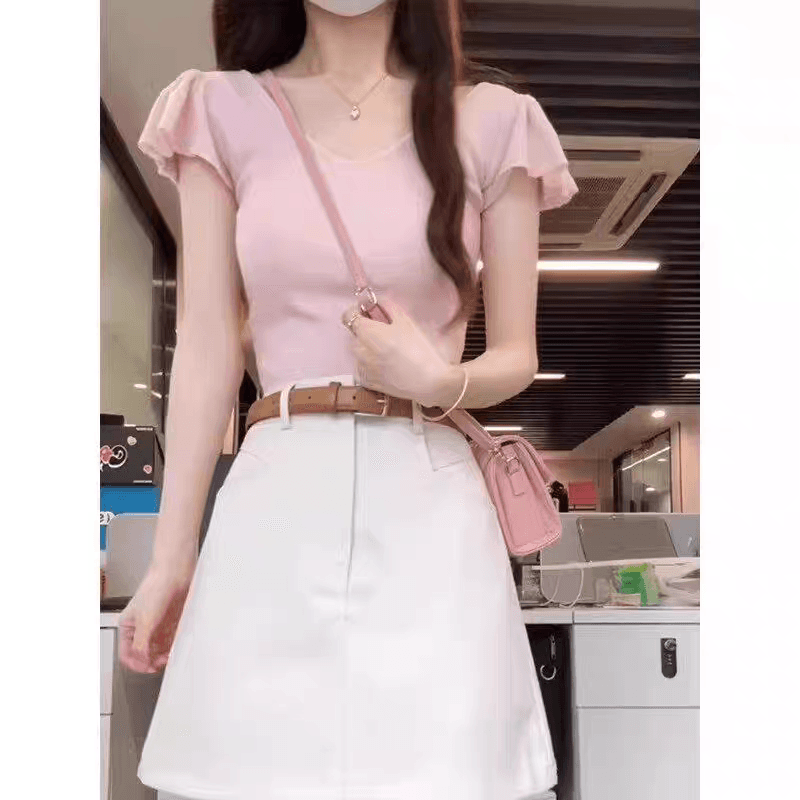 빨간색 V넥 프릴 작은 날다 소매 반팔 티셔츠 여성 2026 새로운 몸매 가꾸기 슬림해 보이는 품격 핫걸 반팔 맨위 상세 이미지 9