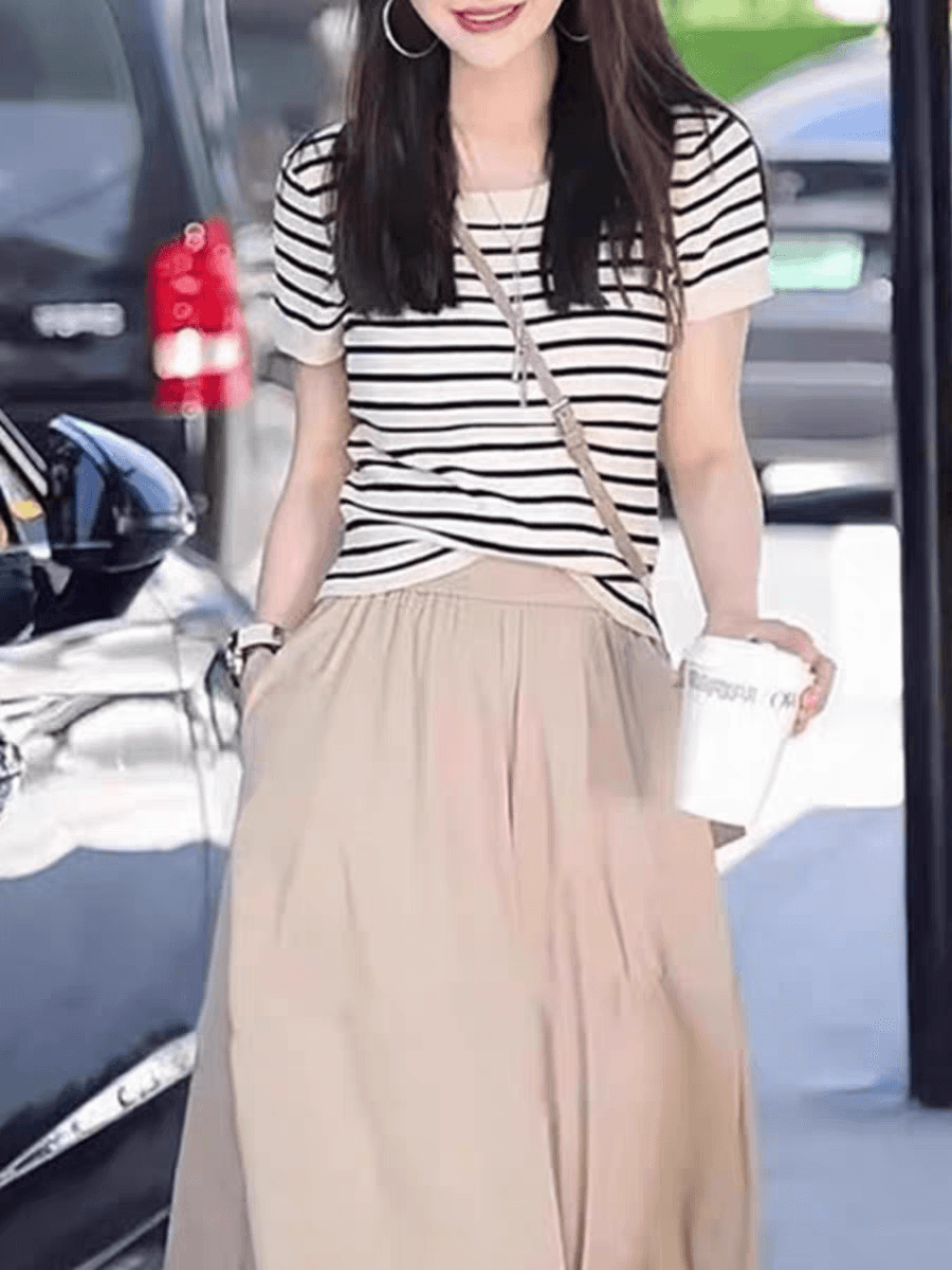 프랑스식 쇄골 광장 칼라 맨위 2026 새로운 여름 스트라이프 티셔츠 여성용 짧은 소매 디자인 센스 얼음 실크 니트 스웨터 이미지 4