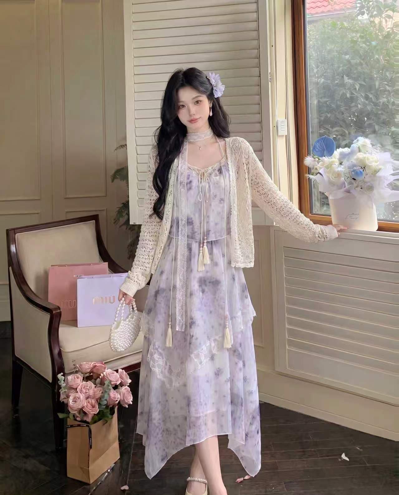 휴가 바람 슬립 반 스커트 희귀종 센스 꽃무늬 계단식 요정 가스 레이스 세 조각 세트