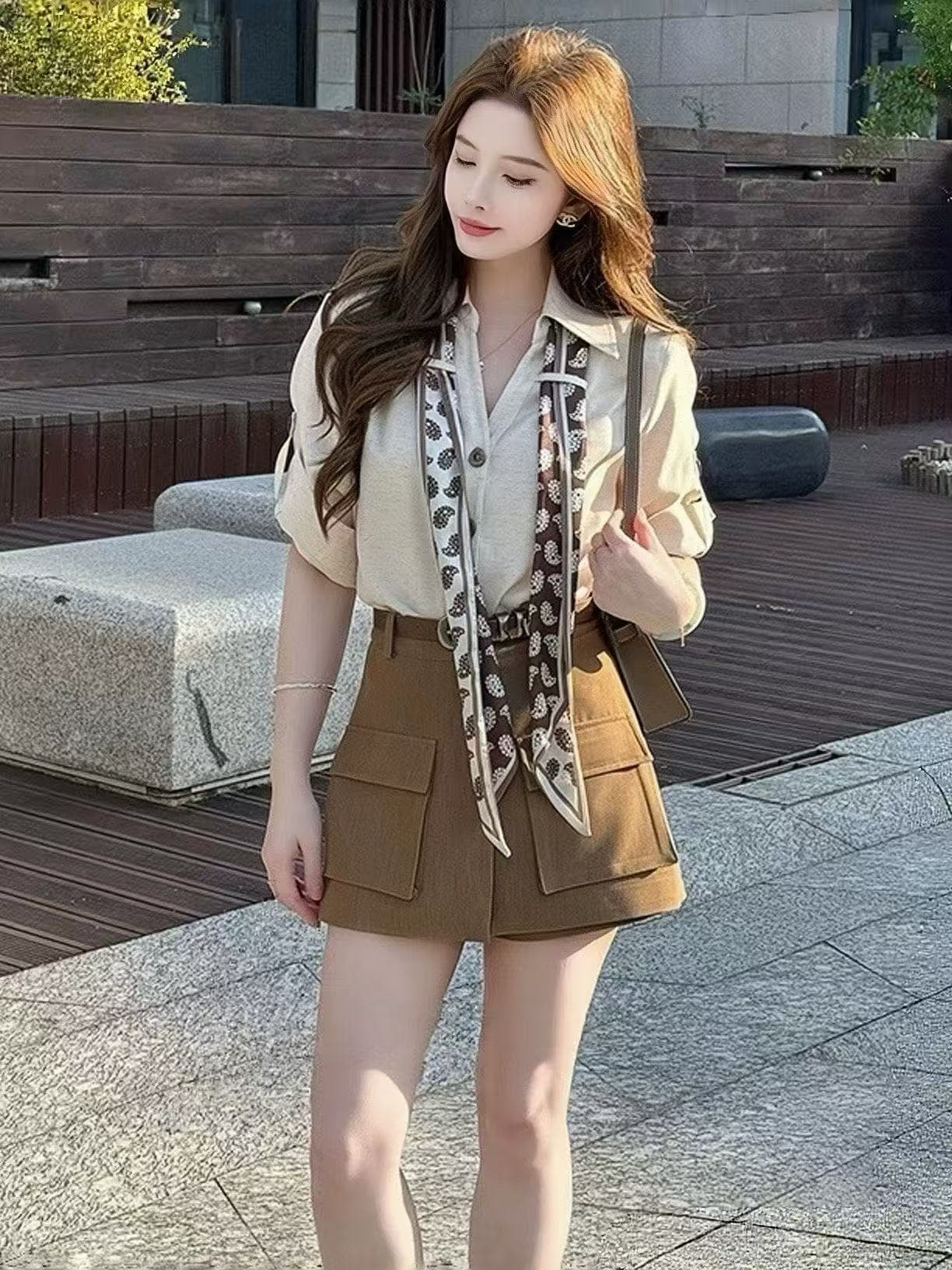 새로운 빛 럭셔리 오래된 돈 바람 고유 한 폴로 칼라 셔츠 하이웨이스트 워크웨어 반바지 스카프 벨트 4 세트 이미지 4