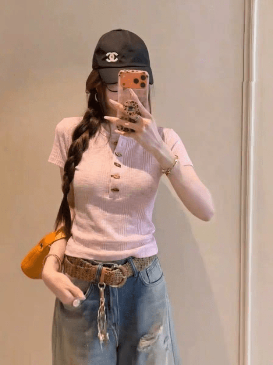 질감 센스 소뿔 버클 반팔 티셔츠 여성 여름 새로운 몸매 가꾸기 슬림해 보이는 다용도 헨리 칼라 화이트 긍정적 인 어깨 의류 상세 이미지 7