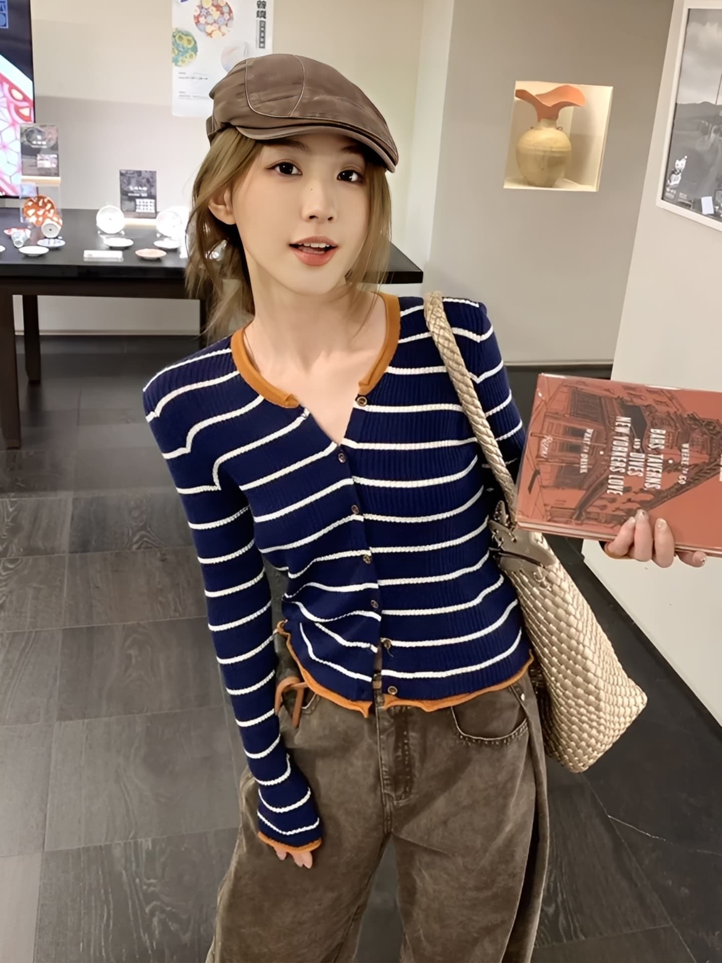이른 가을 착용 가져 가라. 진한 파란색 스트라이프 니트 맨위 여성 가을 새로운 인사이드 가져 가라. 기본 셔츠 디자인 작은 대중 이미지 3