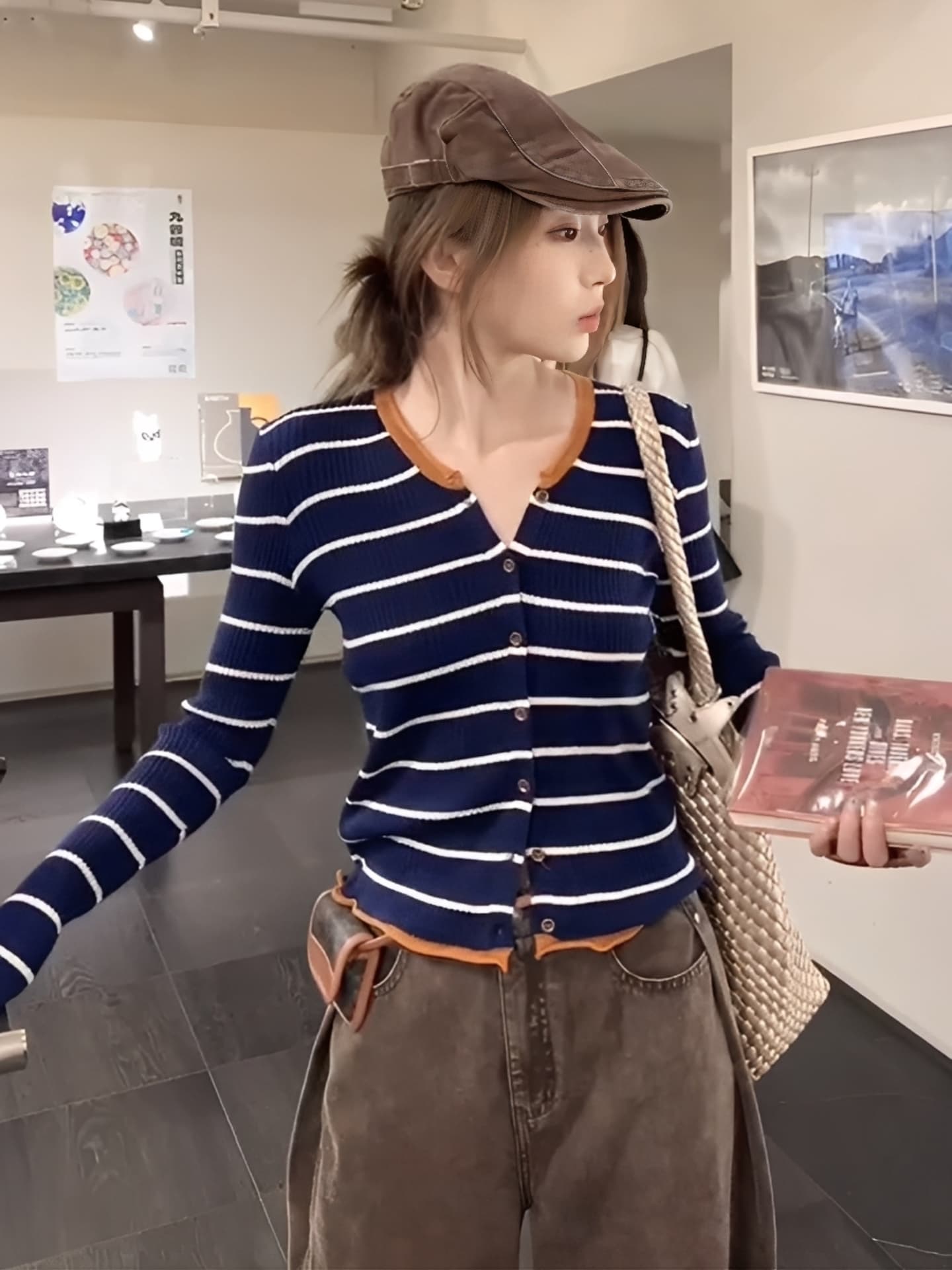 이른 가을 착용 가져 가라. 진한 파란색 스트라이프 니트 맨위 여성 가을 새로운 인사이드 가져 가라. 기본 셔츠 디자인 작은 대중 상세 이미지 1