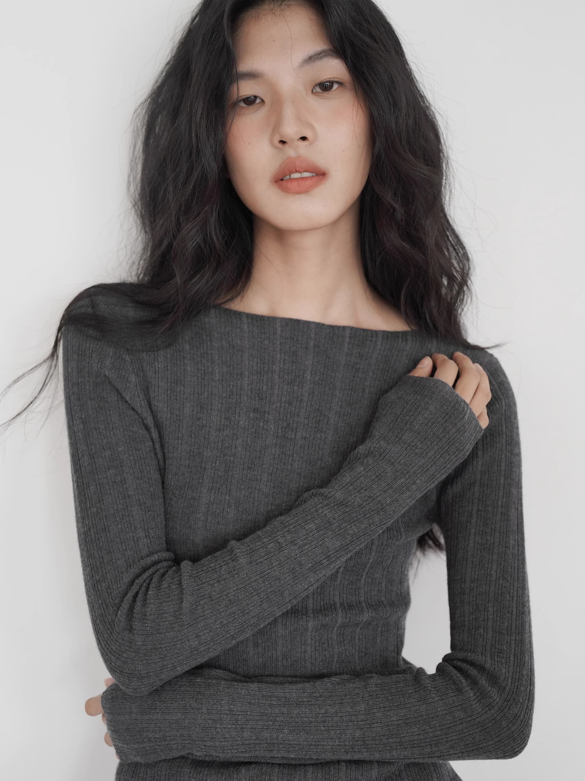 오래된 돈 바람 포도 보라색 니트 티셔츠 기본 셔츠 여성 가을 겨울철 몸매 가꾸기 긴팔 보트넥 스웨터 보라색 맨위 상세 이미지 3
