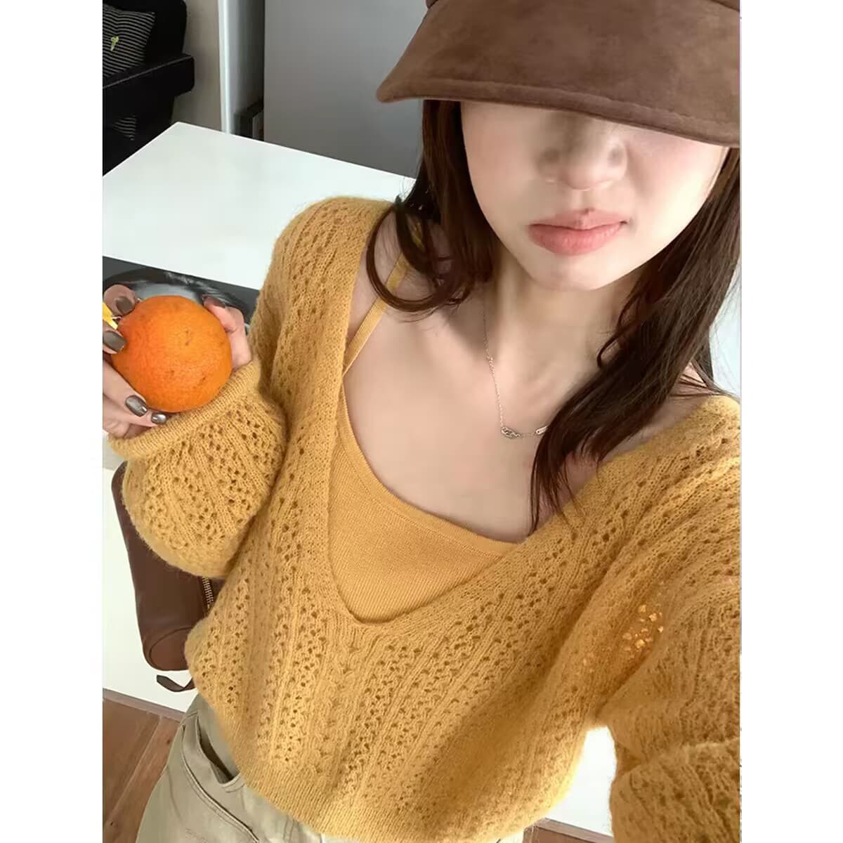 im ~까지 서울 휴가 V넥 긴 머리 마 하이 홀로우 아웃 맨위 여성 가을 트위스트 꽃 니트 블라우스 슬립 투피스 세트 상세 이미지 4