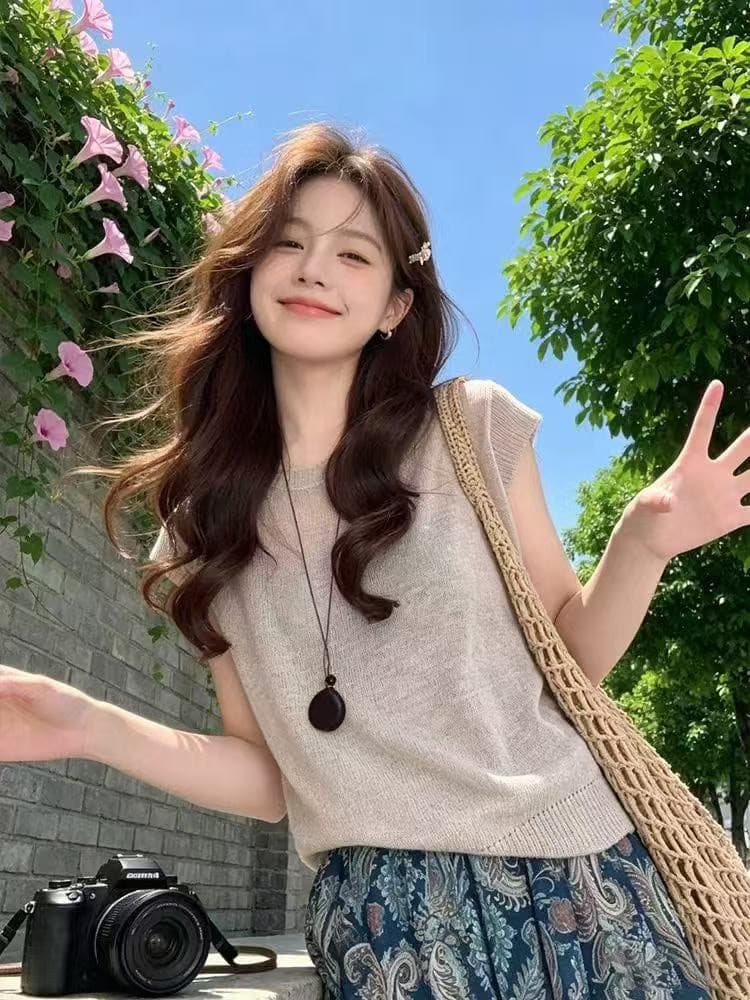2026 여름 새로운 라운드 넥 니트 반팔 여성 품격 슬림해 보이는 작은 키 슈퍼 잘 생긴 miu 부서 부드러운 찹쌀 맨위