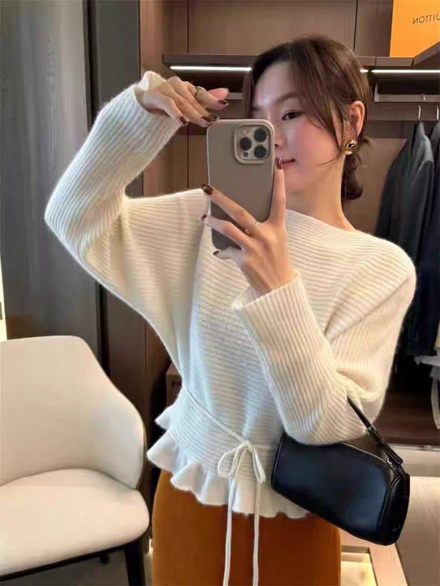 한 부서 디자인 센스 레이스업 프릴 허리 수축 니트 스웨터 여성 2026 새로운 가을 겨울 다용도 품격 슬림해 보이는 스웨터 이미지 2