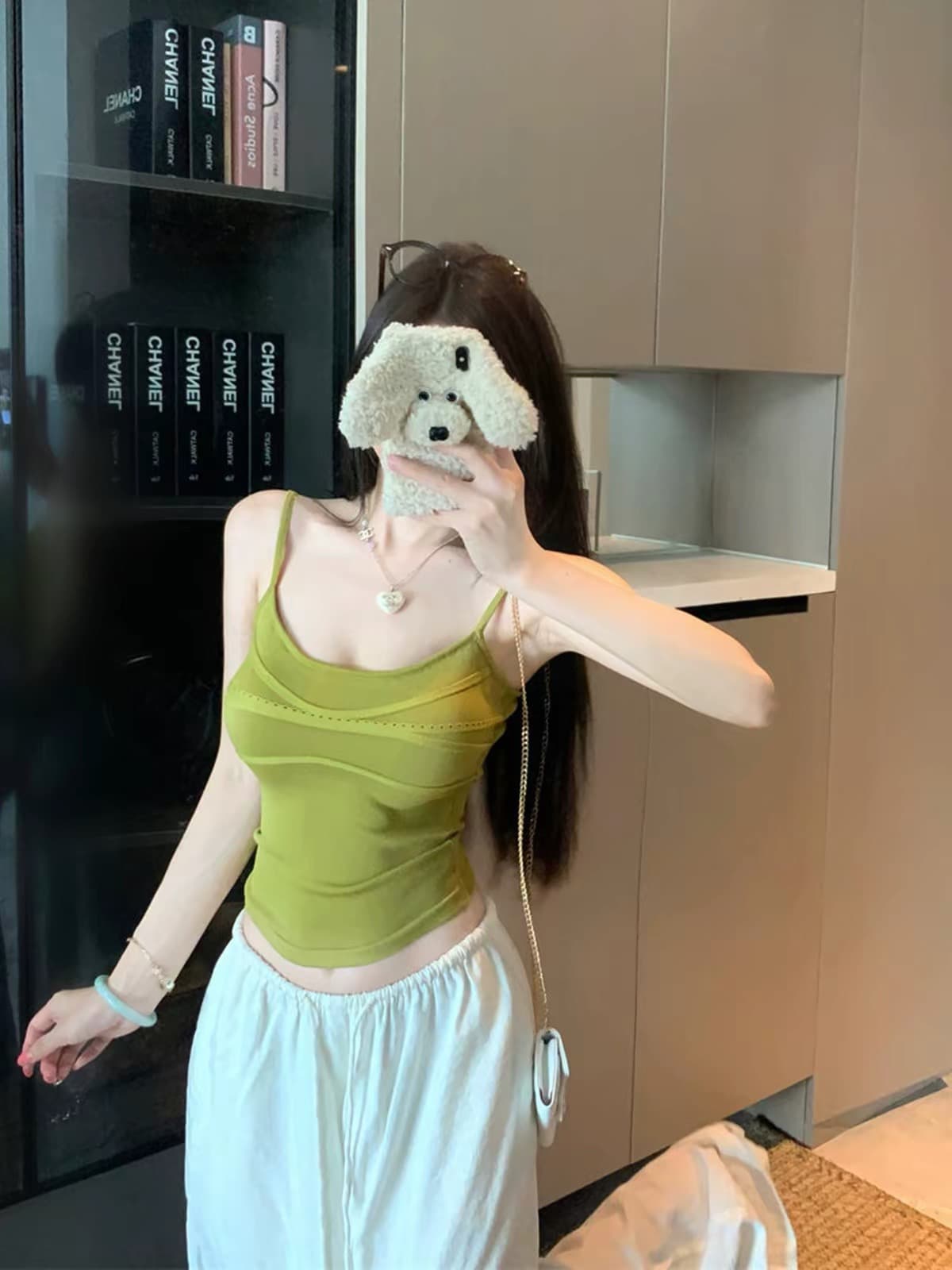 핫걸 u 칼라 몸매 가꾸기 캐미솔 2026 여름 새로운 여성 의류 캐주얼 미니멀리즘 슬림해 보이는 다용도 녹색 맨위 상세 이미지 1