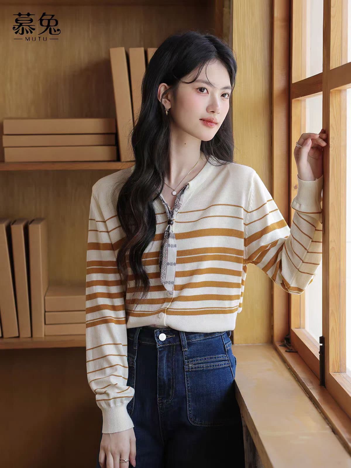 베이지 색 몸매 가꾸기 베이비 칼라 길다 소매 위버 2026 가을 한 부서 아니요 명중 섹션 여름 착용 가져 가라. 레트로 맨위 이미지 3