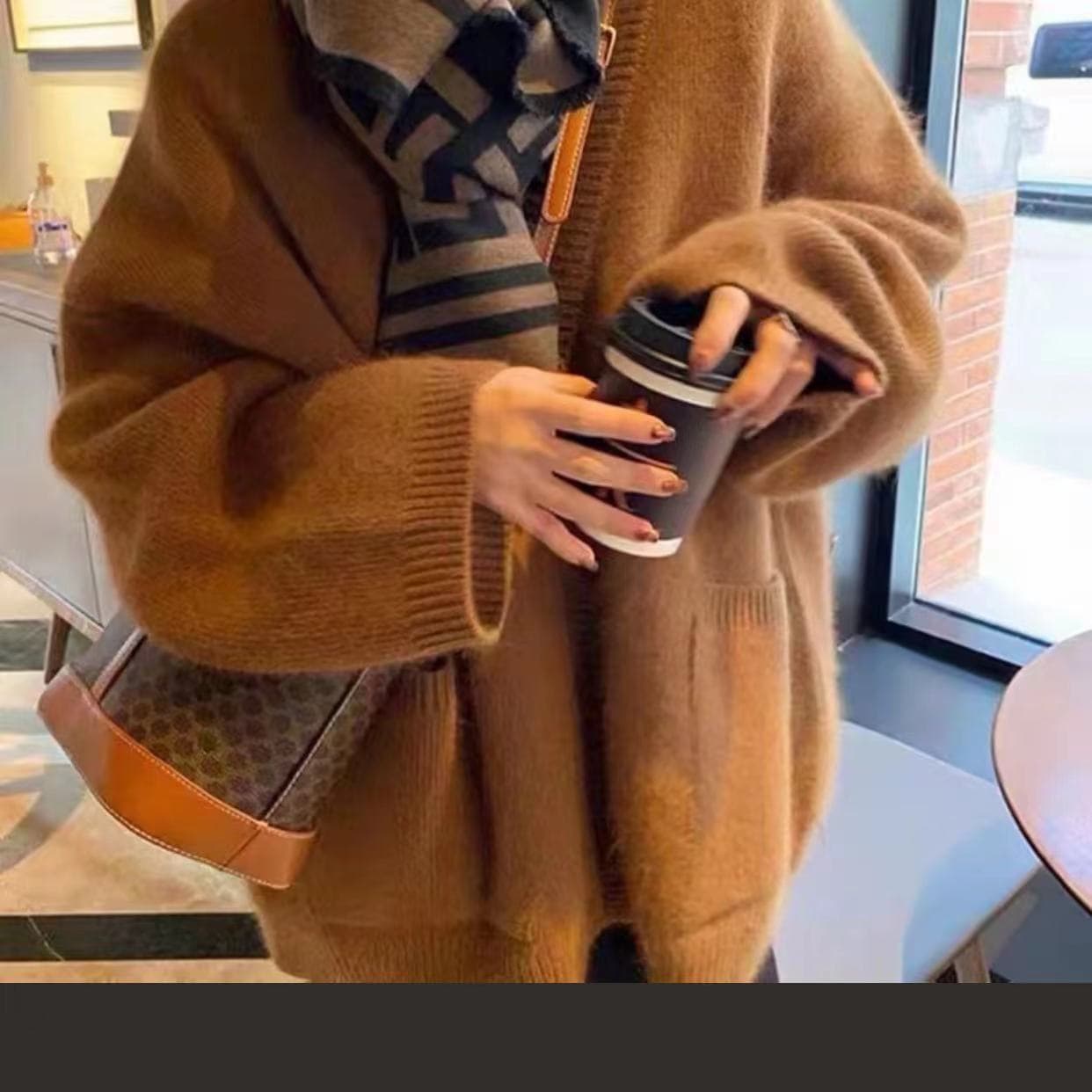 가을 겨울 느긋한 바람 루즈핏 커피 색상 니트 스웨터 오픈 가디건 여성 부드러운 찹쌀 두꺼운 한국 스타일 품격 고급 맨위 재킷 상세 이미지 3