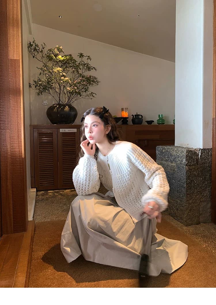 부드러운 얕은 봄 전체 양모 홀로우 아웃 트위스트 꽃 벌룬 소매 니트 오픈 가디건 상세 이미지 3