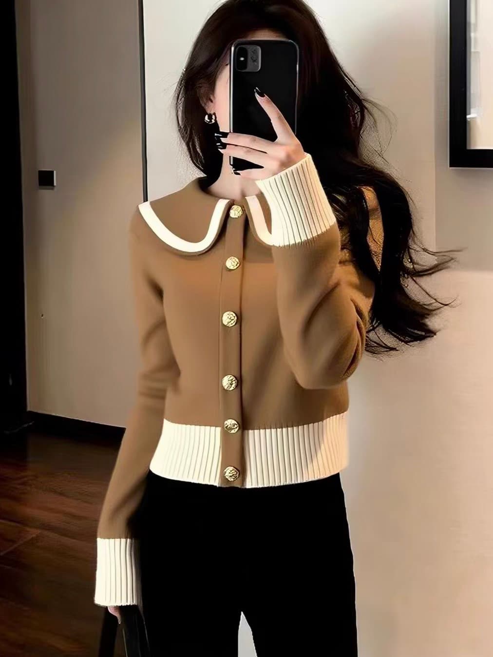 레트로 스타일 배색 측면 금속 버클 장식 니트 오픈 가디건 여성 가을 겨울 새로운 위엄있는 대기 고급 센스 맨위 트렌디 상세 이미지 2