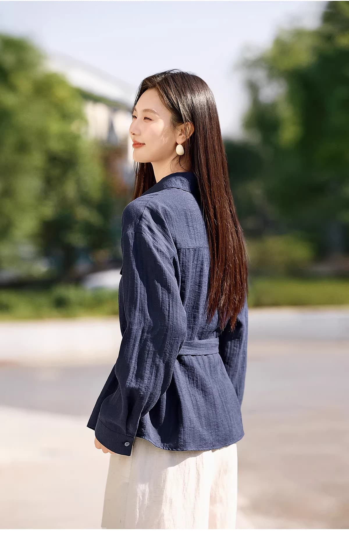 긴팔 여성 셔츠 2026 봄 루즈핏 허리 수축 슬림해 보이는 해군 셔츠 상세 이미지 15