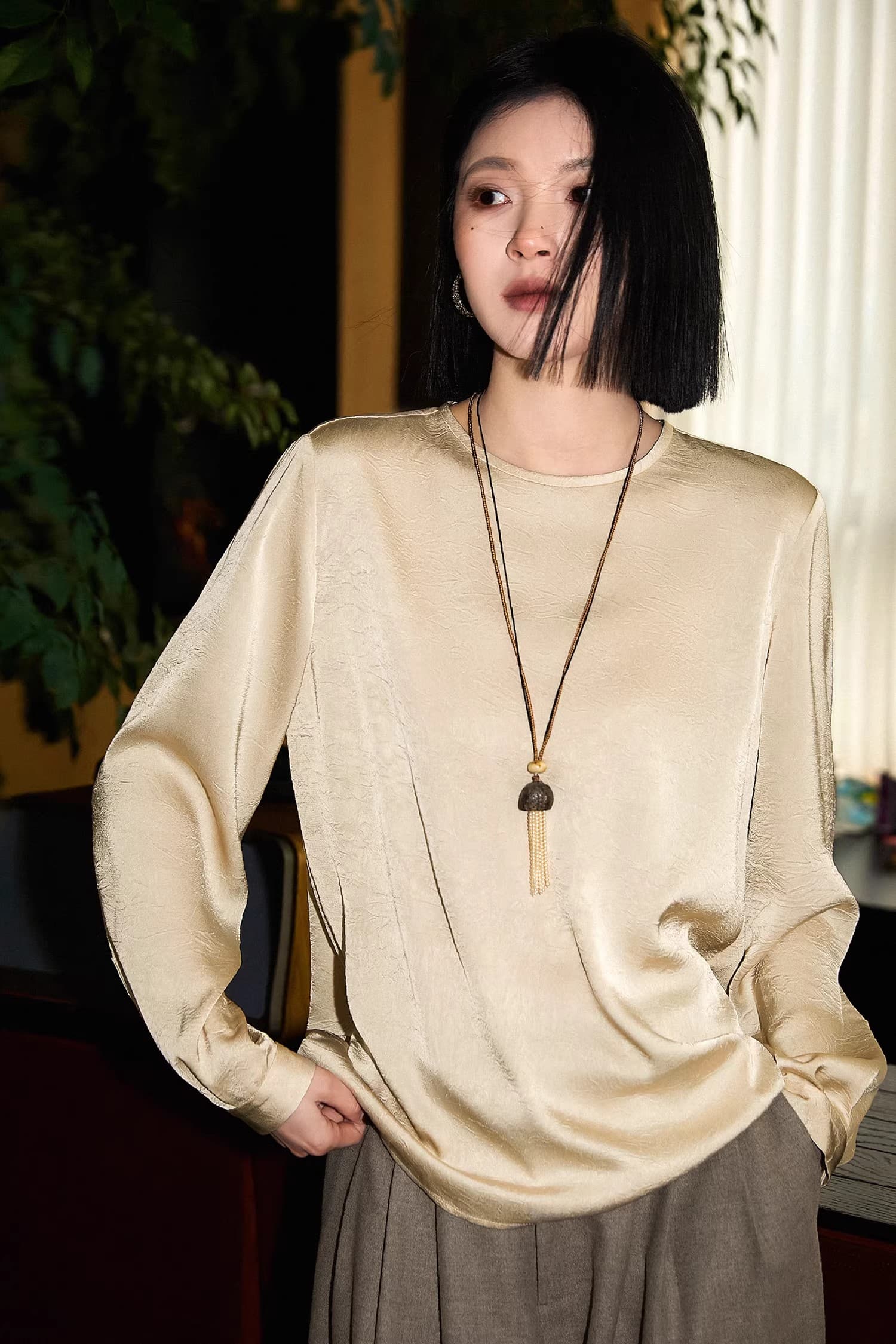 술에 취한 수달 매실을 찾기 위해 눈 속을 걷다 주름 질감 동양의 아름다움 품격 라운드 넥 작은 맨위 여성 새로운 상세 이미지 12