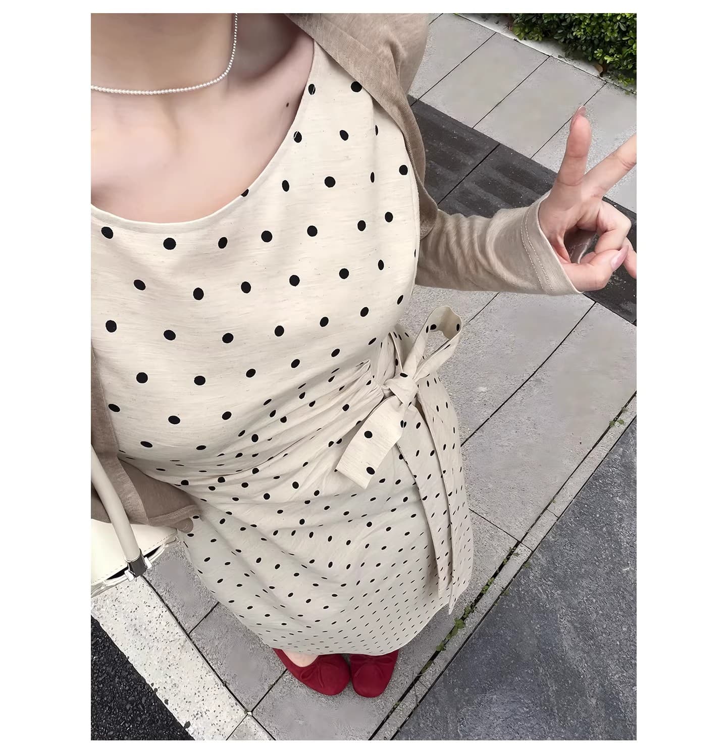 아마 민소매 도트 무늬 조끼 여성 드레스 2026 여름 꼬집기 허리 슬림해 보이는 치마 상세 이미지 13