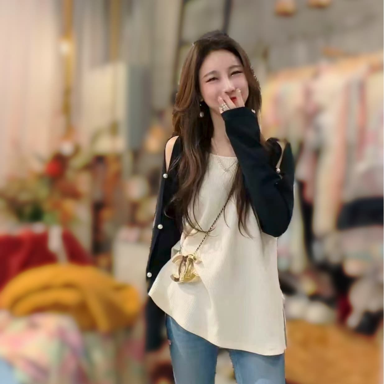 한 부서 작은 샤넬 스타일 페이크 레이어드 배색 패치워크 긴팔 니트 스웨터 티셔츠 여성 가을 겨울 기본 셔츠 오프숄더 맨위 트렌디 이미지 6