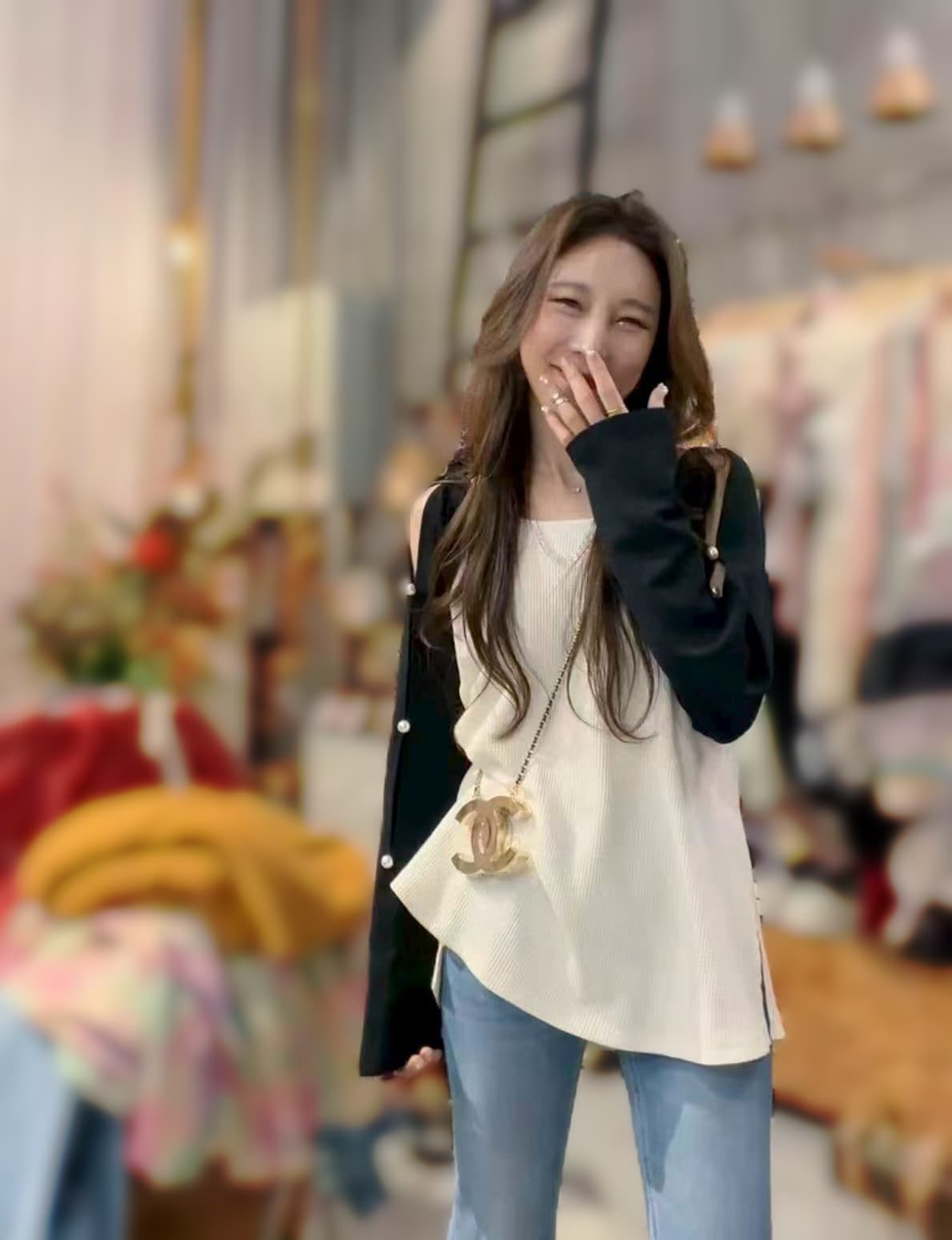한 부서 작은 샤넬 스타일 페이크 레이어드 배색 패치워크 긴팔 니트 스웨터 티셔츠 여성 가을 겨울 기본 셔츠 오프숄더 맨위 트렌디 상세 이미지 5
