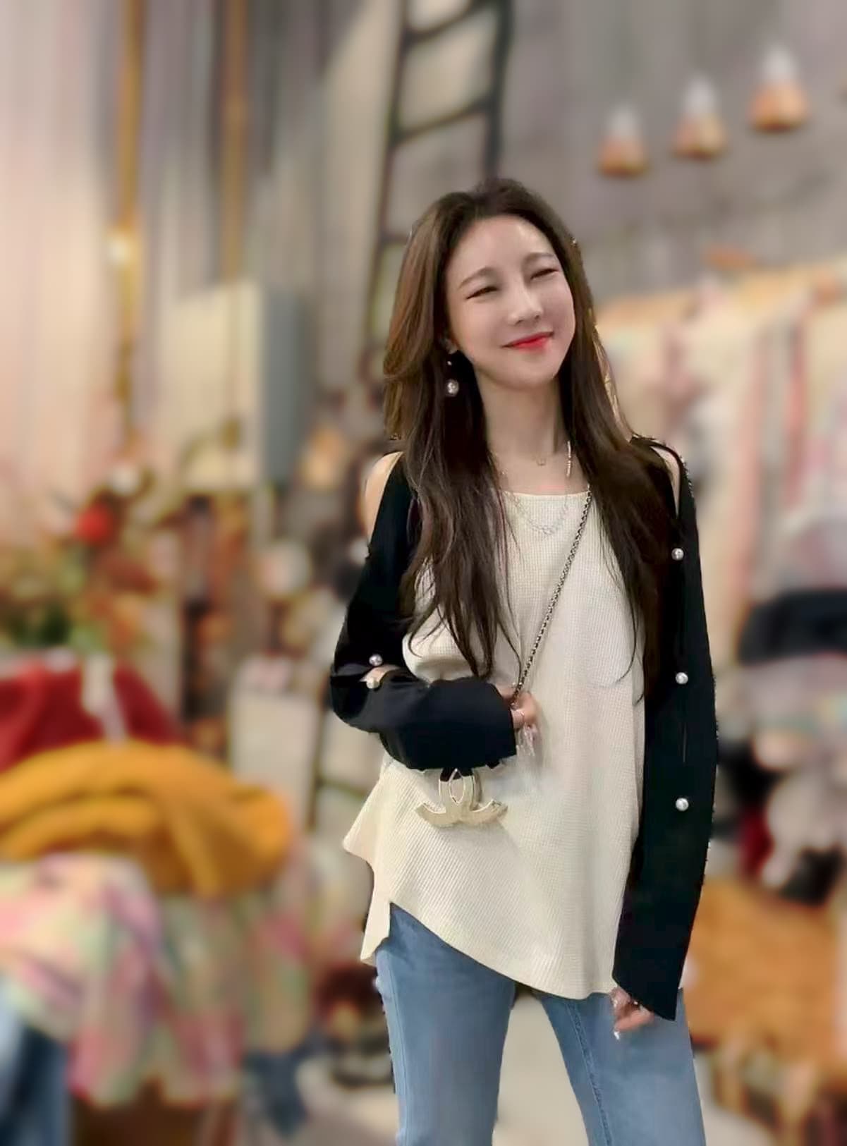 한 부서 작은 샤넬 스타일 페이크 레이어드 배색 패치워크 긴팔 니트 스웨터 티셔츠 여성 가을 겨울 기본 셔츠 오프숄더 맨위 트렌디 상세 이미지 7