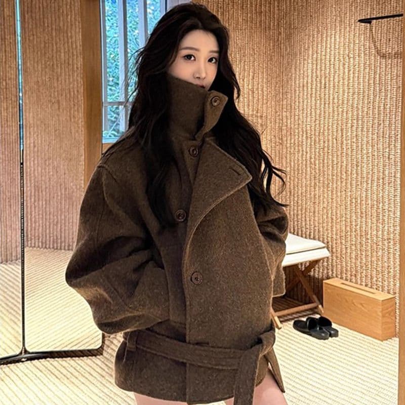 가을 겨울 새로운 느긋한 바람 단색 단추 스탠드 칼라 모직 여성 코트 품격 다용도 캐주얼 슬림해 보이는 다용도 코트