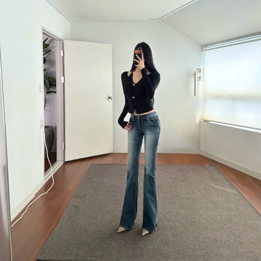 펭 넓적 다리 바지 한국 스타일 새로운 ins 품격 레트로 섹시함 슬림해 보이는 마 오래된 로우 웨이스트 부츠컷 청바지 이미지 3