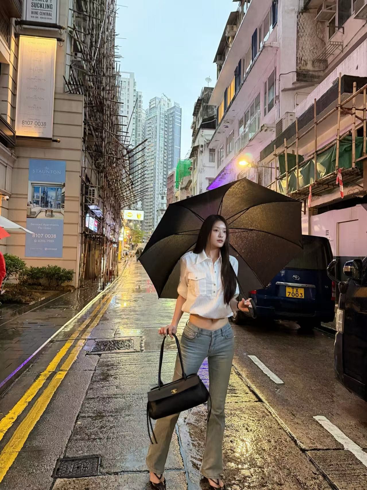 펭 넓적 다리 바지 한국 스타일 기초 다용도 밝은색 청바지 이미지 3
