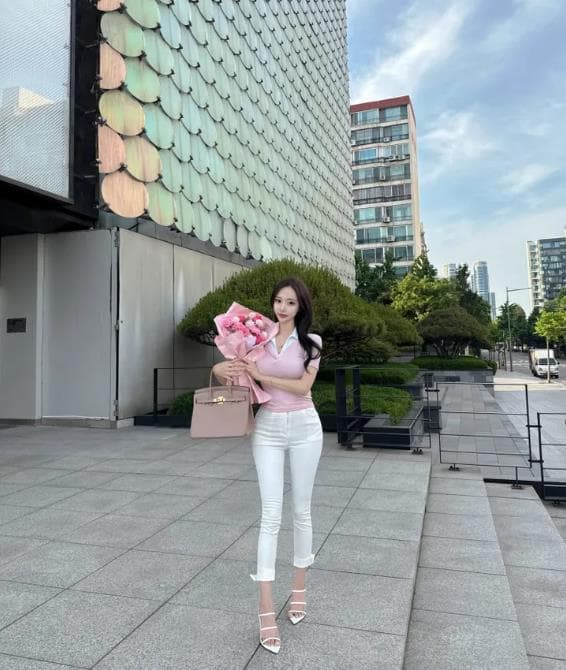 펭 넓적 다리 바지 하이웨이스트 신축성 여성 측면 트임 9부 바지 타이트 슬림해 보이는 캐주얼 바지 청바지 상세 이미지 11