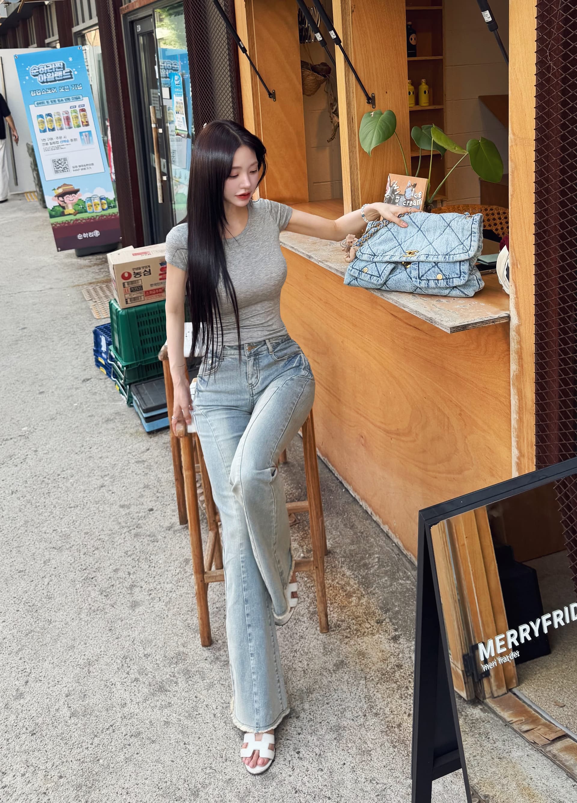 한국 스타일 아름다움 넓적 다리 신축성 부츠컷 하늘색 거친 가장자리 청바지 여성 슬림해 보이는 몸매 가꾸기 상세 이미지 21
